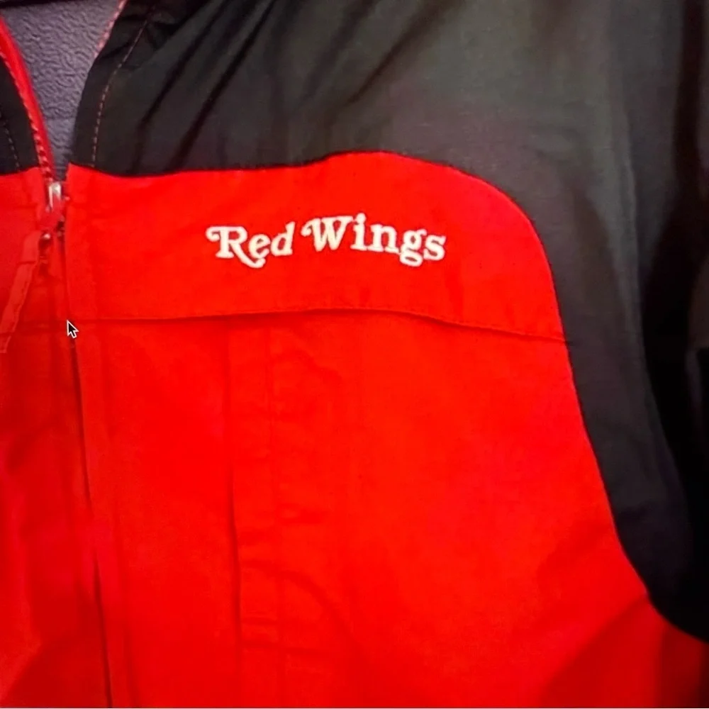 Reebok vintage youth, XL,‎ detroit red wings NHL red, black parka winter coat
